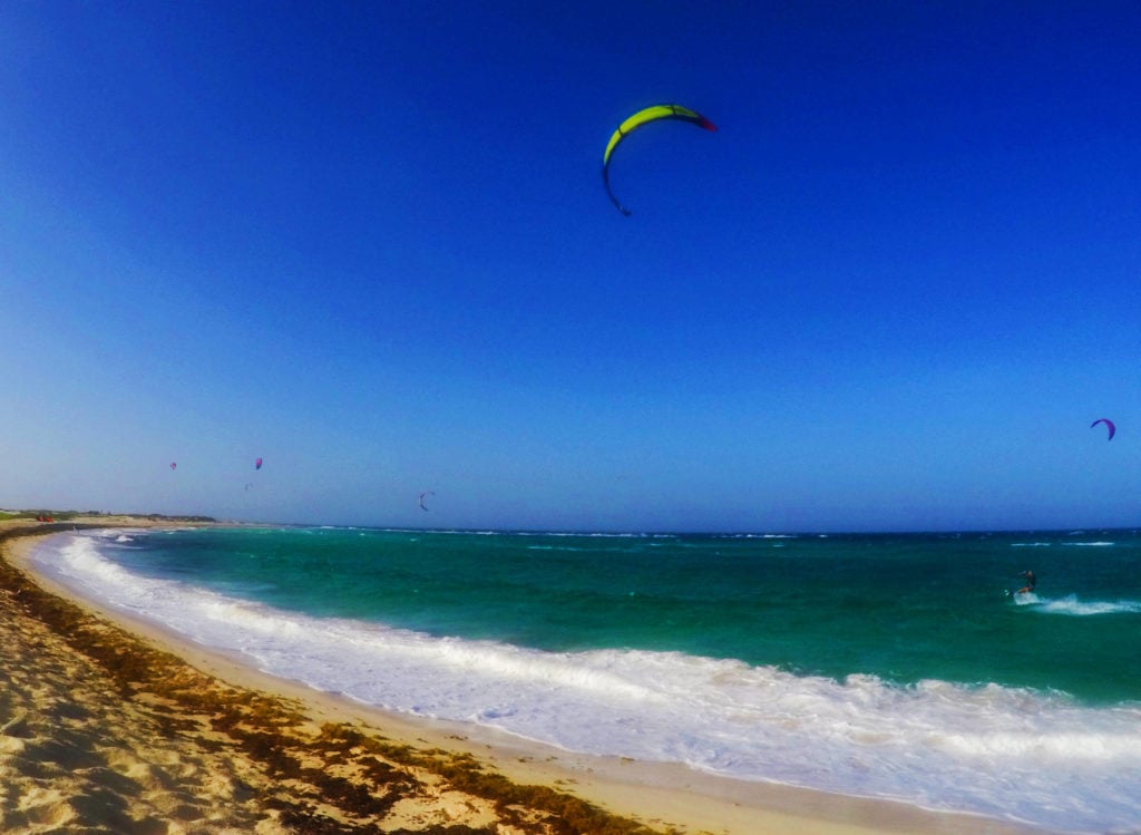 Cool things to do in Aruba | Water sports in Aruba | what to do in aruba | water activities in Aruba | Kitesurfing in Aruba 