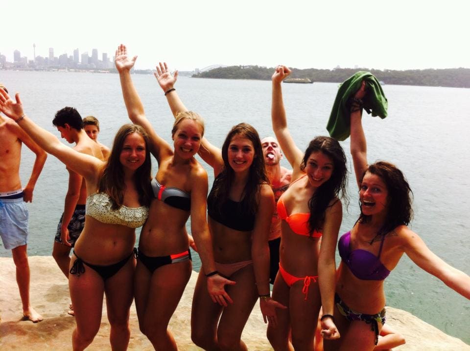 girls bikini