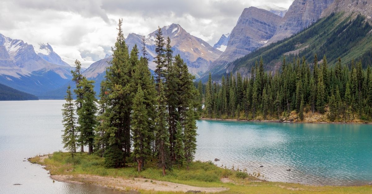 Lake Maligne