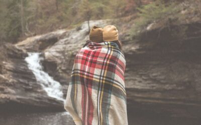 Buying Guide: 5 Best Wool Blankets For Camping