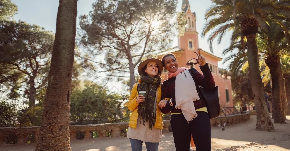 women traveling in Barcelona