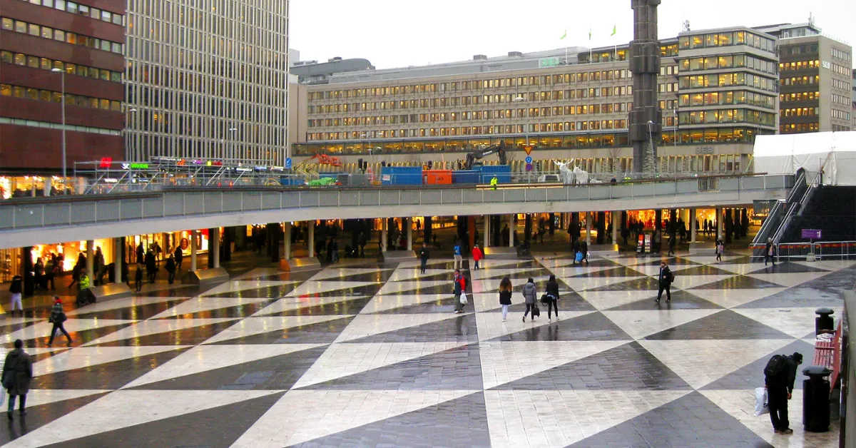 people walking in sergels square stockholm