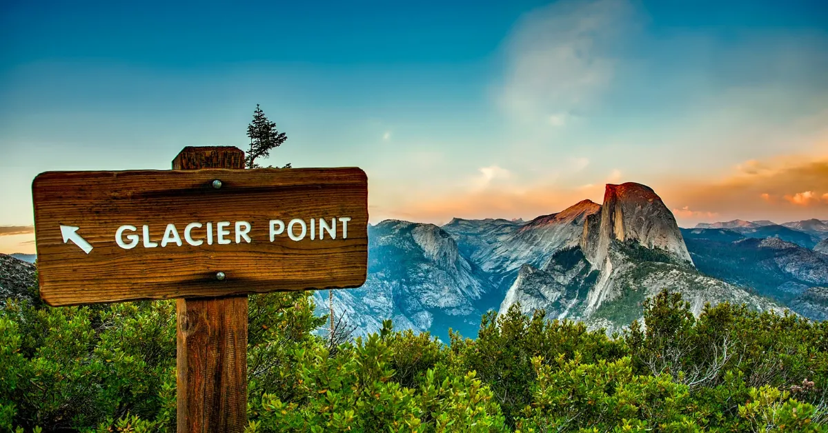 glacier point hiking sign