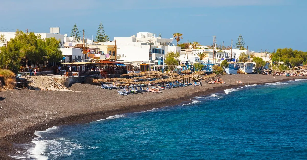 kamari beach santorini