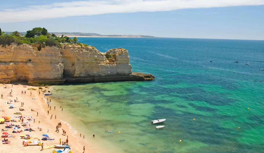 Complete Guide: Best Towns In The Algarve